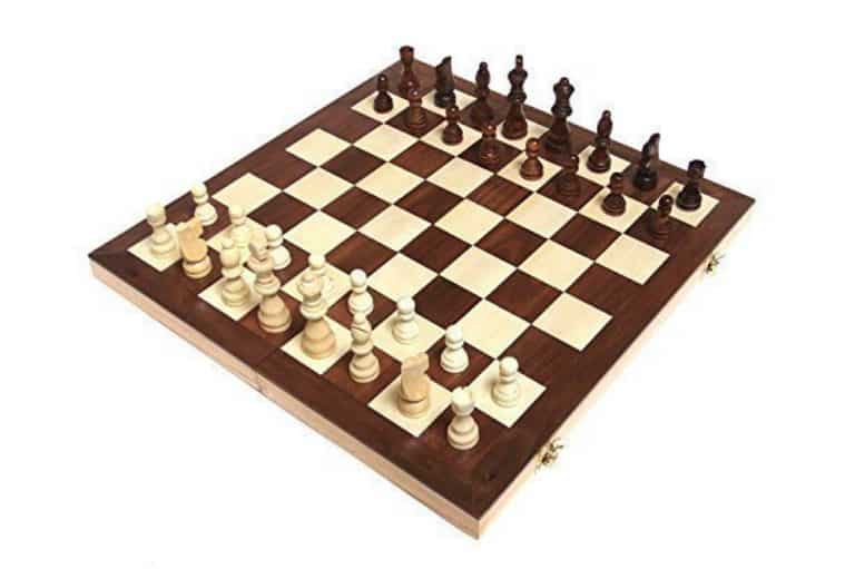 Chess Armory 15″ Wooden Chess Set Review