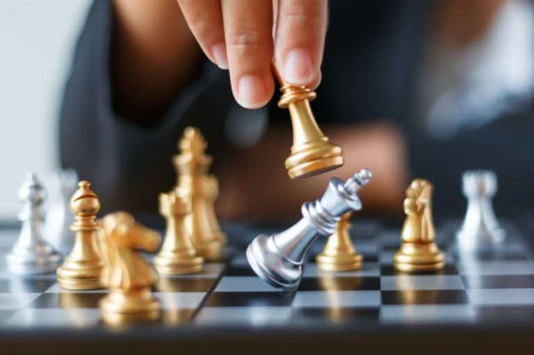 Best Chess Set for Beginners (2024 Ultimate Guide)