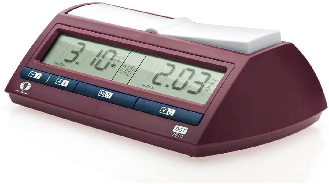 DGT Chess Clocks Reviews (DGT 3000 vs DGT 2010) MrsCheckmate